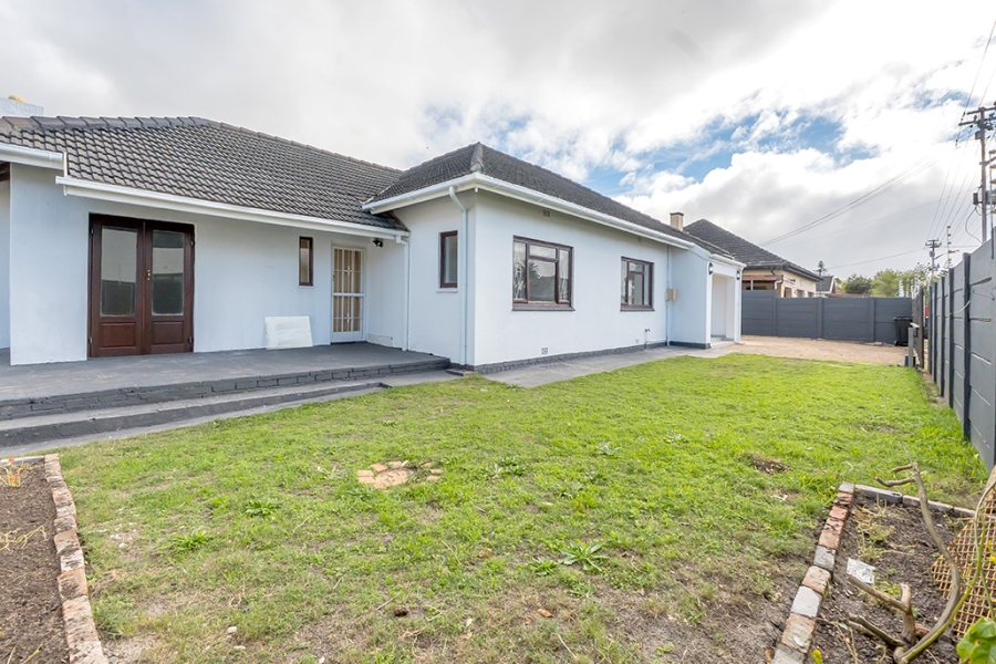 3 Bedroom Property for Sale in Plumstead Western Cape